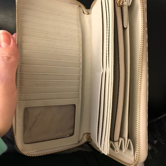 Michael Kors Purse and Wallet (Real) - Picture 5 of 8